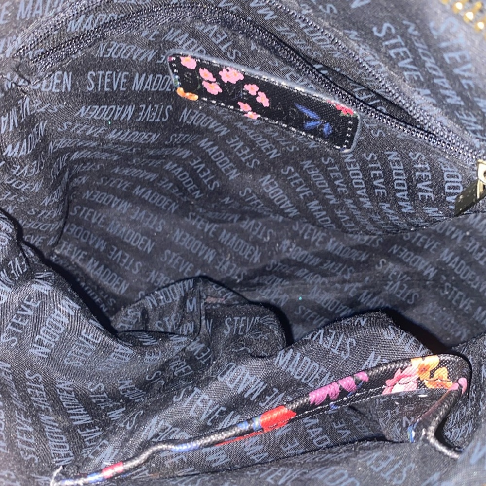 🩷 EUC Steve Madden crossbody - Picture 4 of 4